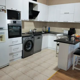 In Baku 78.0 m² apartment is for sale - Image 5