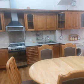In Baku 130.0 m² apartment is for rent - Image 8