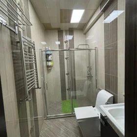 In Baku 65.0 m² apartment is for sale - Image 2