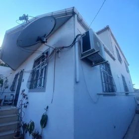 In Baku 110.0 m² house with 4.0 rooms is for sale - Image 5