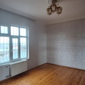 In Baku 110.0 m² house with 4.0 rooms is for sale - Image 10