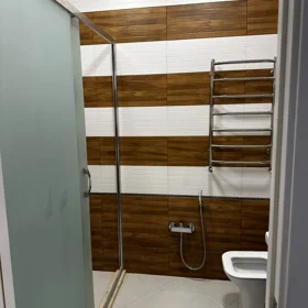 In Baku 50.0 m² apartment is for rent - Image 2