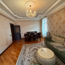 In Baku 125.0 m² apartment is for rent - Image 3