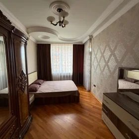 In Baku 125.0 m² apartment is for rent - Image 5