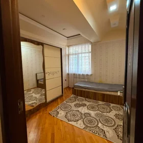 In Baku 125.0 m² apartment is for rent - Image 7