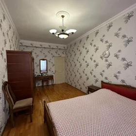 In Baku 150.0 m² apartment is for rent - Image 5