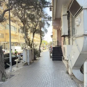 In Baku 220.0 m² commercial is for sale - Image 5