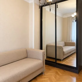 In Baku 105.0 m² apartment is for sale - Image 2