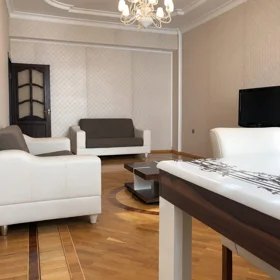 In Baku 105.0 m² apartment is for sale - Image 3