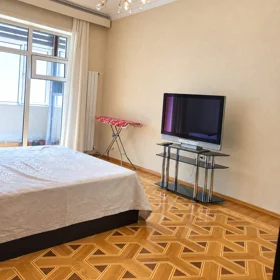 In Baku 105.0 m² apartment is for sale - Image 8