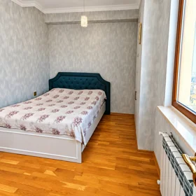In Baku 85.0 m² apartment is for sale - Image 6