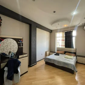 In Baku 125.0 m² apartment is for sale - Image 10