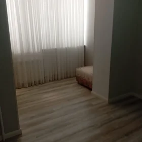 In Baku 70.0 m² apartment is for sale - Image 9