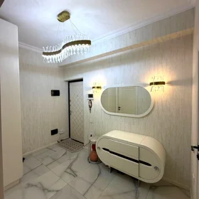 In Baku 70.0 m² apartment is for sale - Image 9