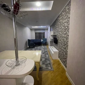 In Baku 180.0 m² apartment is for rent - Image 3