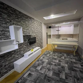 In Baku 180.0 m² apartment is for rent - Image 4