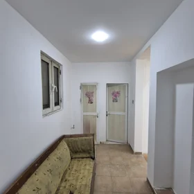 In Baku 100.0 m² commercial is for rent - Image 9