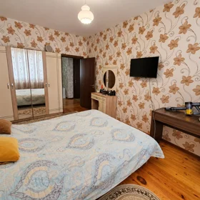 In Baku 110.0 m² apartment is for sale - Image 5