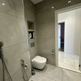In Baku 800.0 m² apartment is for rent - Image 2