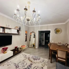 In Səbail rayonu 100.0 m² apartment is for sale - Image 3