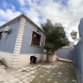 In Binəqədi rayonu 80.0 m² house with 3.0 rooms is for sale - Image 10