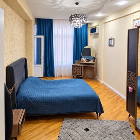 In Baku 104.0 m² apartment is for sale - Image 3