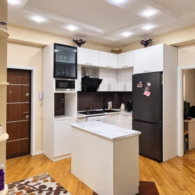 In Baku 104.0 m² apartment is for sale - Image 6