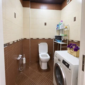 In Baku 104.0 m² apartment is for sale - Image 9