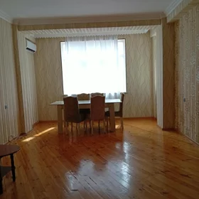 In Baku 65.0 m² apartment is for rent - Image 3