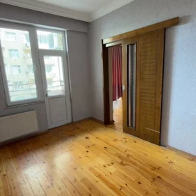In Baku 45.0 m² apartment is for rent - Image 2