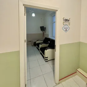 In Baku 100.0 m² commercial is for rent - Image 2