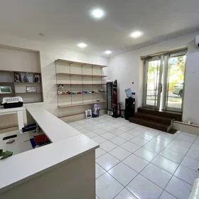 In Baku 100.0 m² commercial is for rent - Image 6