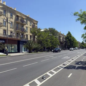 In Baku 100.0 m² commercial is for rent - Image 9
