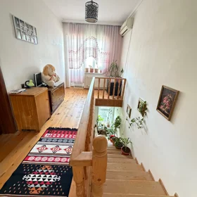 In nan 224.0 m² house with 8.0 rooms is for sale - Image 7