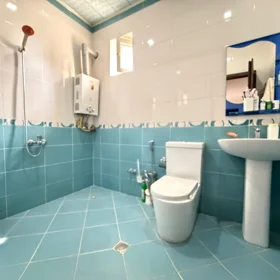 In nan 224.0 m² house with 8.0 rooms is for sale - Image 9