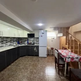 In Lənkəran İnzibati Ərazisi 130.0 m² house with 4.0 rooms is for sale - Image 3