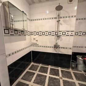In Baku 90.0 m² apartment is for rent - Image 4