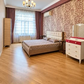 In Baku 138.0 m² apartment is for rent - Image 8