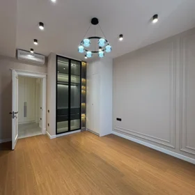 In Baku 153.0 m² apartment is for sale - Image 5