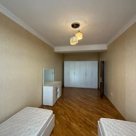 In Baku 118.0 m² apartment is for sale - Image 2