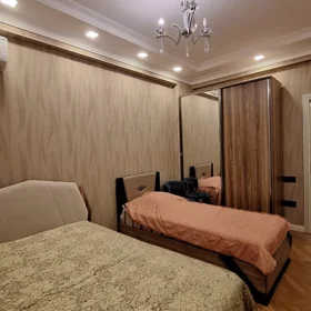 In Baku 110.0 m² apartment is for rent - Image 5