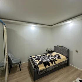 In Baku 72.0 m² apartment is for sale - Image 5