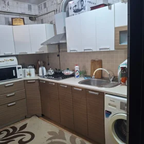 In Baku 66.0 m² apartment is for sale - Image 2