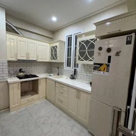 In Baku 80.0 m² apartment is for rent - Image 4