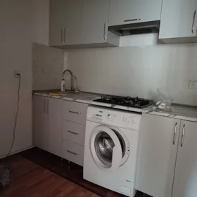 In Baku 70.0 m² apartment is for rent - Image 5