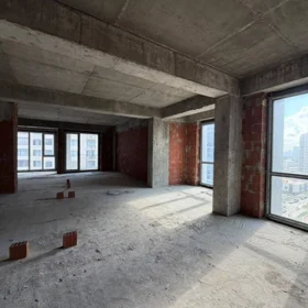In Baku 173.0 m² apartment is for sale - Image 4