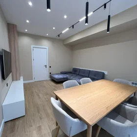In Baku 185.0 m² apartment is for sale - Image 4