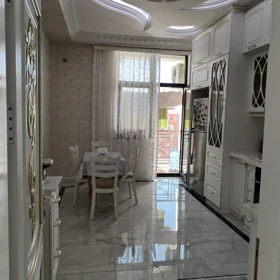 In Baku 142.0 m² apartment is for sale - Image 7