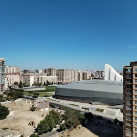 In Baku 142.0 m² apartment is for sale - Image 10