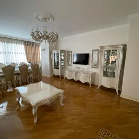 In Xətai rayonu 150.0 m² apartment is for rent - Image 3